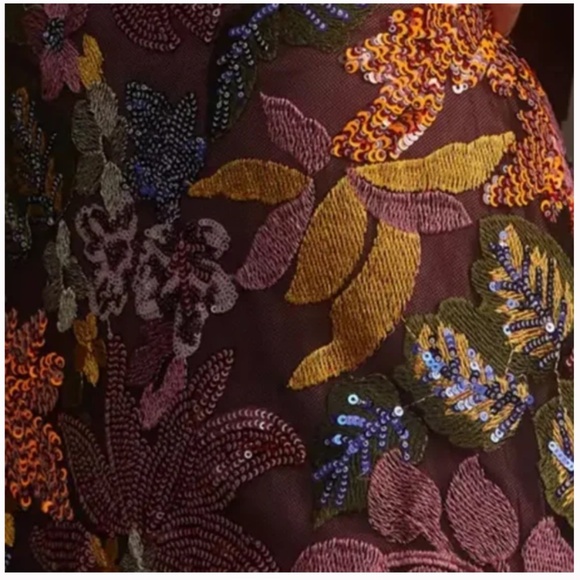 ⭐️ Sequined Embroidered Mini Floral Chic Glam Party Vaca Elegant Classy Dress - Picture 2 of 6